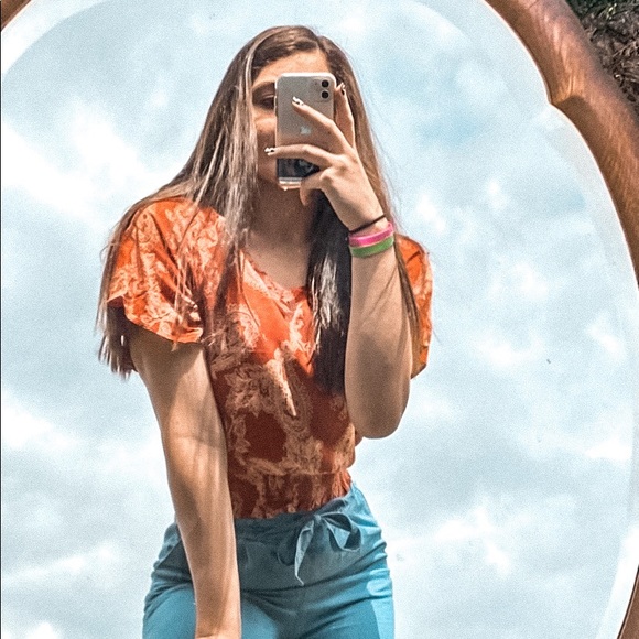 Meet the Posher Other - Meet your Posher, Lauren